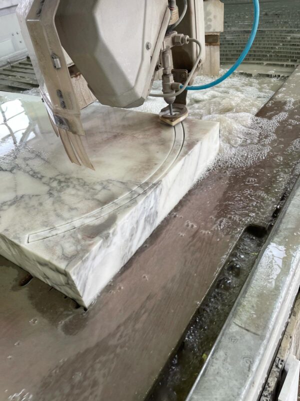 ARABESCATO-VAGLI-EXTRA-HONED-MARBLE-SLAB-COLUMN SKIRTING FABRICATION (1)