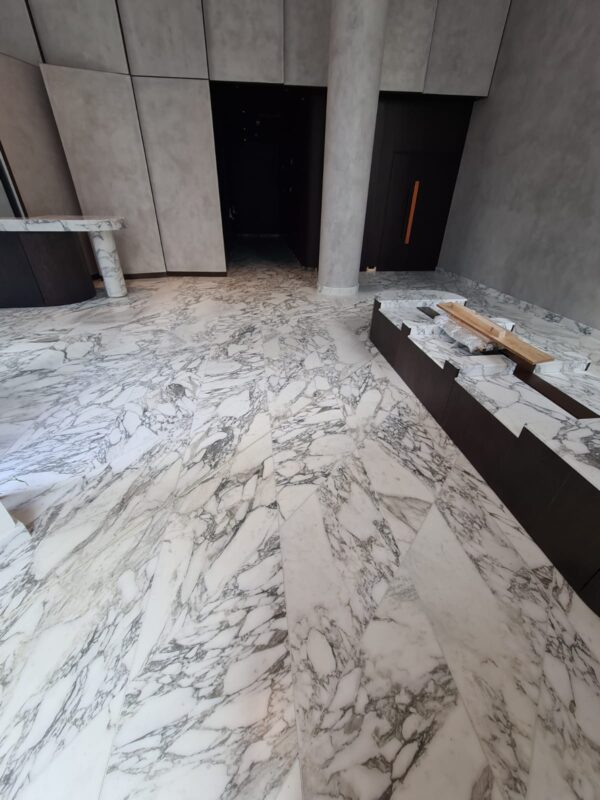 ARABESCATO-VAGLI-EXTRA-HONED-MARBLE-SLAB_FLOOR _ BESPOKE BENCH (11)