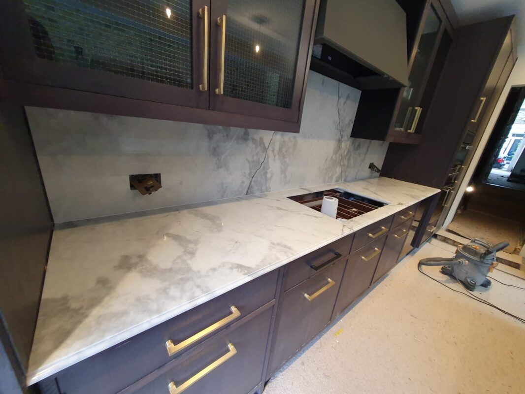 ARCADIA WHITE POLISHED MARBLE KITCHEN (1)