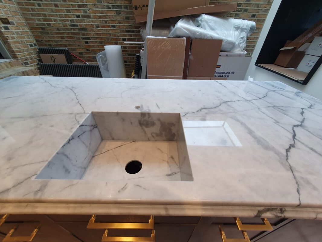 ARCADIA WHITE POLISHED MARBLE KITCHEN WORKTOP ISLAND (4)