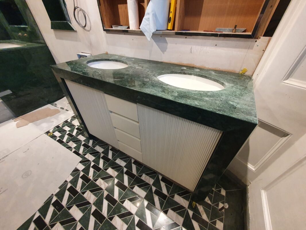 INDIA-GREEN-POLISHED-MARBLE-SLAB_BATHROOM BESPOKE VANITY 2021-10-19 (1)