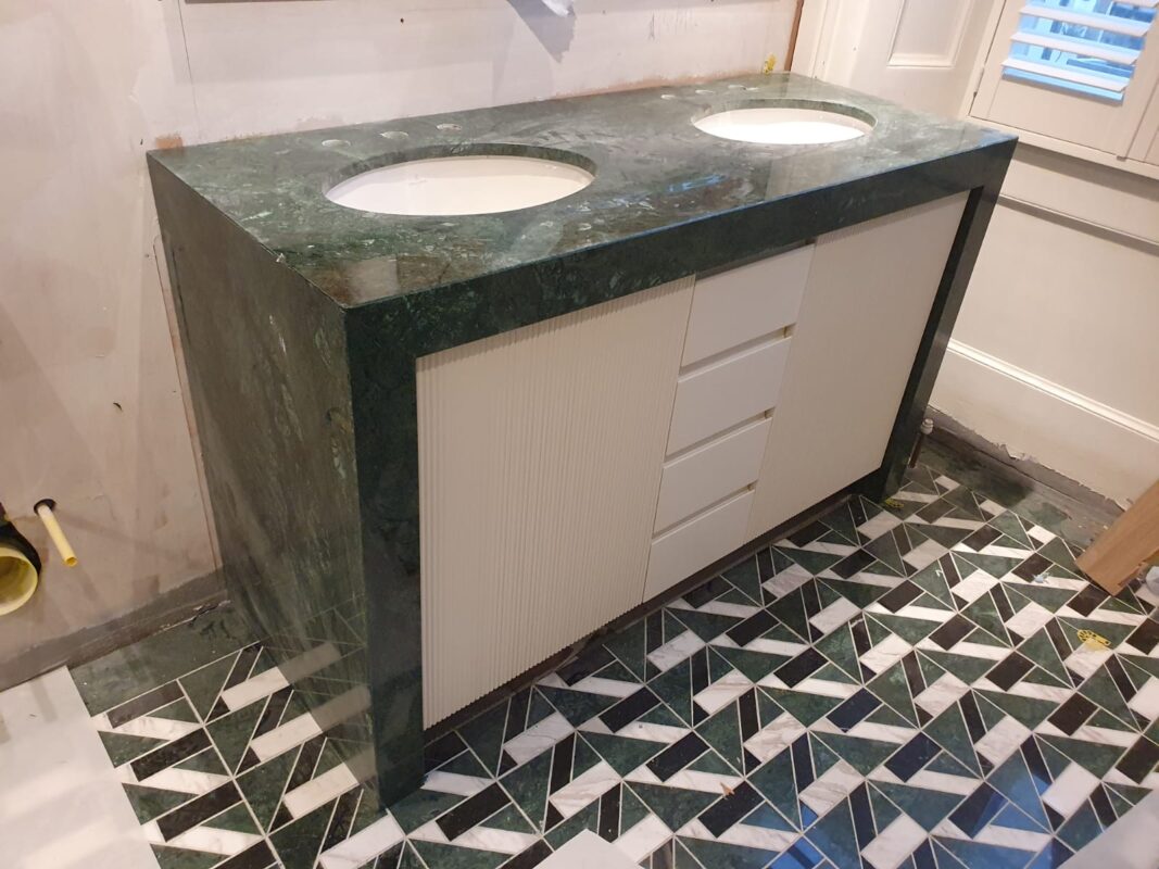 INDIA-GREEN-POLISHED-MARBLE-SLAB_BATHROOM BESPOKE VANITY 2021-10-19 (3)