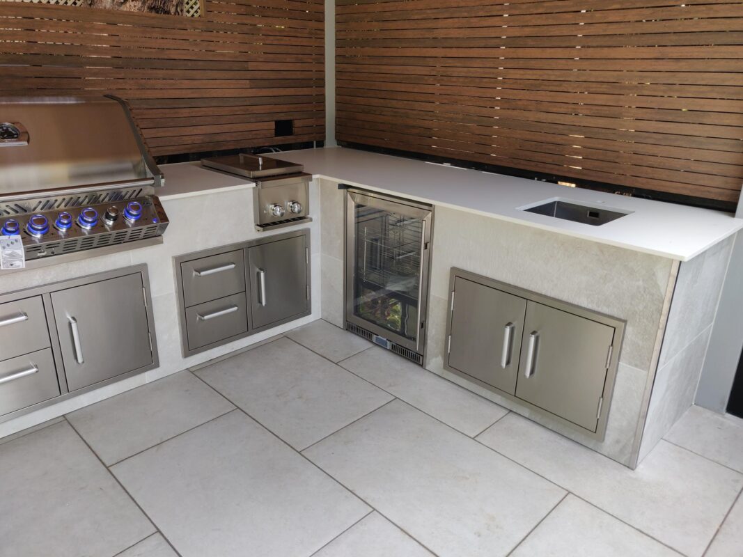 NEOLITH JUST WHITE SILK 20mm_OUTDOOR KITCHEN WORKTOP (4)